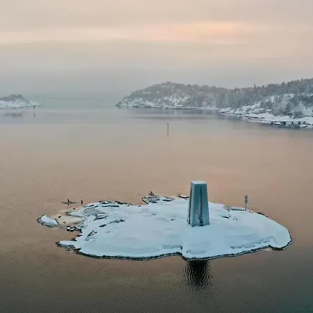 - Small House By The Oslofjord, 1 Drive From Oslo *