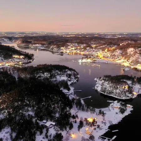 Holiday home - Small House By The Oslofjord, 1 Drive From Oslo Fredrikstad