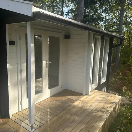 3 Bedroom Cabin, 5 Min Walk To The Ocean, 1 Drive From Oslo Fredrikstad