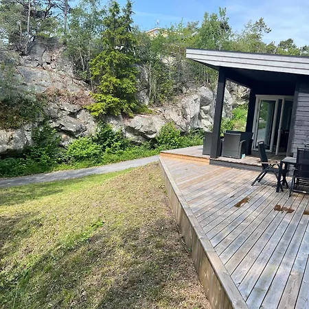 3 Bedroom Cabin, 5 Min Walk To The Ocean, 1 Drive From Oslo